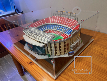 Display Case for LEGO®. LEGO® minifigures display case. displago.com Display case. Show case. Star Wars display case. LEGO Architecture display case. LEGO IDEAS display case.